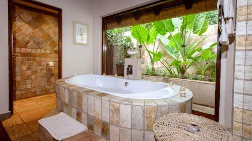 Lodge Khaya Ndlovu Manor House