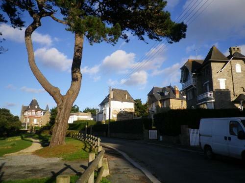 Apartamento L'agatte Dinard Appartement Garage Balcon