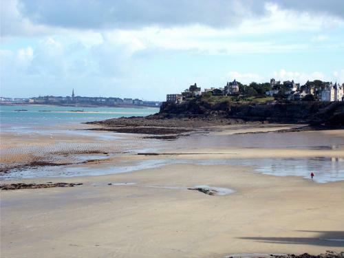 Apartamento L'agatte Dinard Appartement Garage Balcon