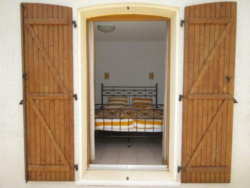 Spacious Holiday Home In Escales With Private Swimming Pool