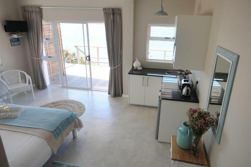 Rocklands Seaside Bed And Breakfast
