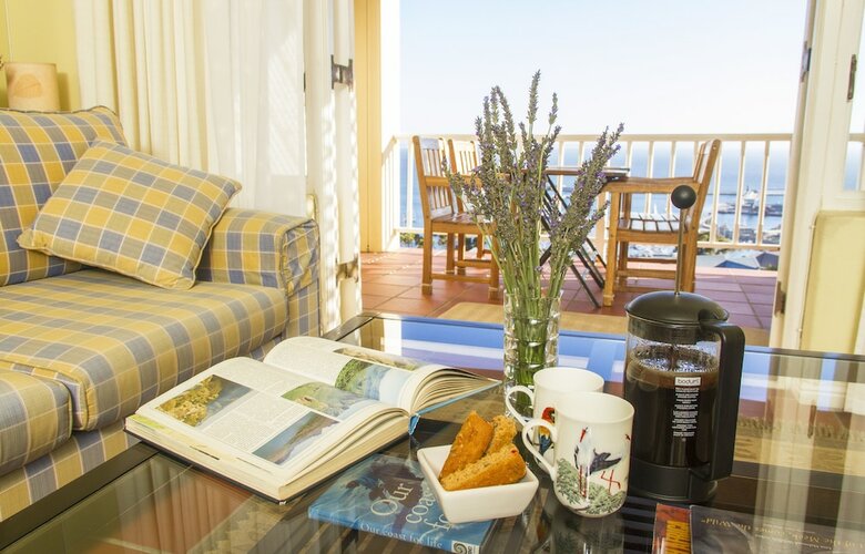 Hostal Albatross Guest House