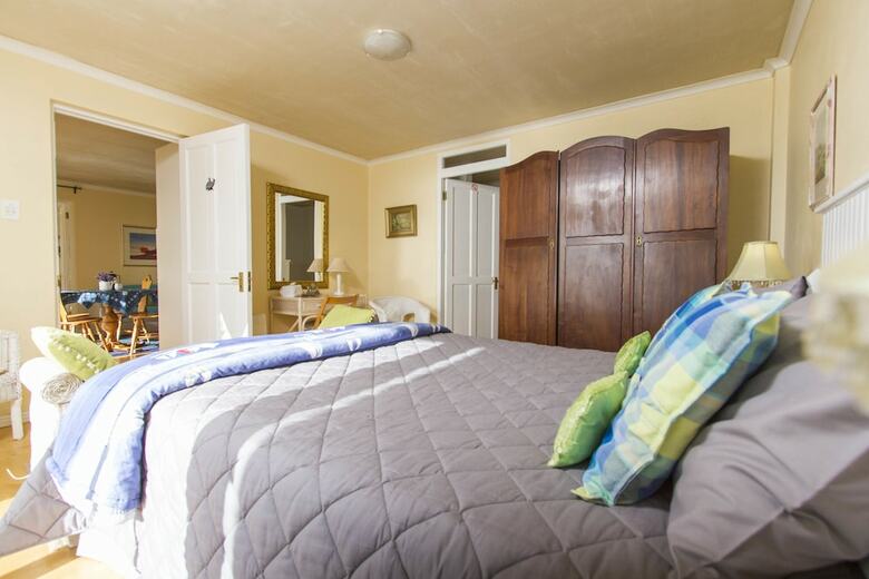 Hostal Albatross Guest House