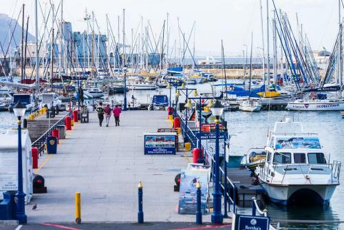 Simon's Town Quayside Hotel