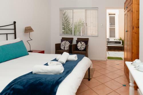 Bed & Breakfast Boulders Beach Lodge And Restaurant