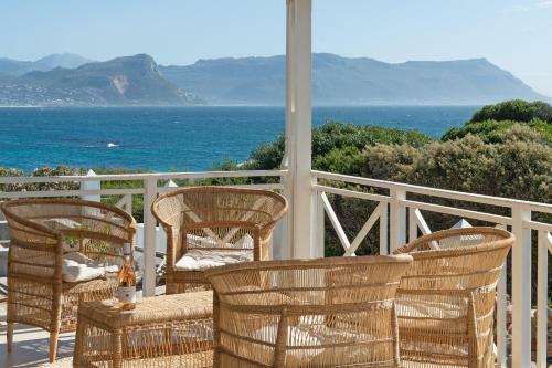 Bed & Breakfast Boulders Beach Lodge And Restaurant