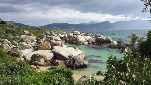 Bed & Breakfast Boulders Beach Lodge And Restaurant