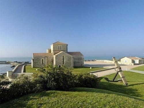 Rental Apartment La Chaume " Plein Ocean"