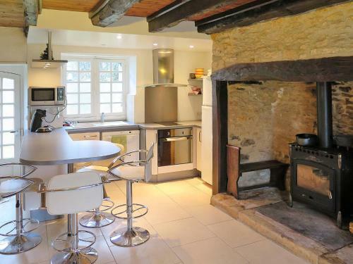Holiday Home Les Mazaux (lcx200)