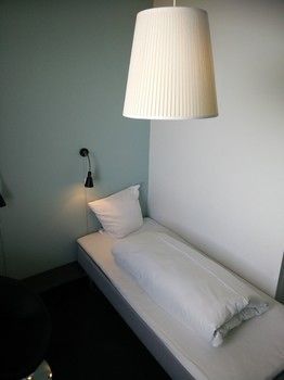 Motel X