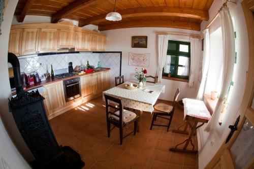 �reghegyi Apartman