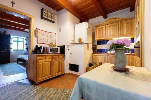 �reghegyi Apartman