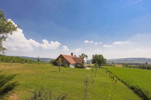 �reghegyi Apartman