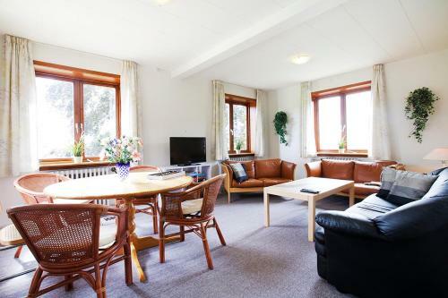 Hotel Pension Elmeh�j