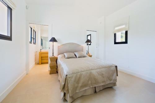 Mougins Villa Sleeps 10 Pool Air Con Wifi