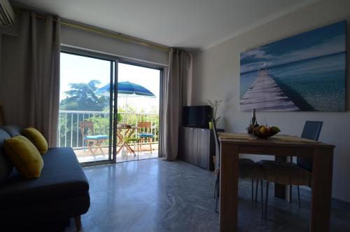 Apartamento Grand Studio 35m� 4 Personnes Avec Balcon Quartier Valrose Nice