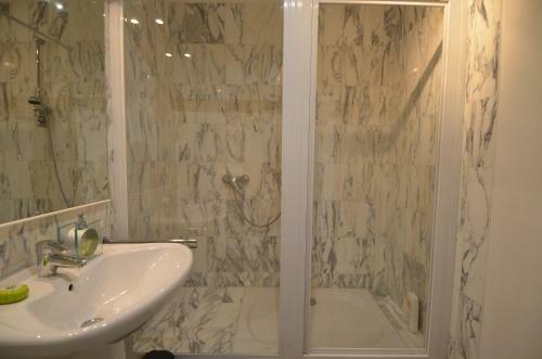 Apartamento Grand Studio 35m� 4 Personnes Avec Balcon Quartier Valrose Nice