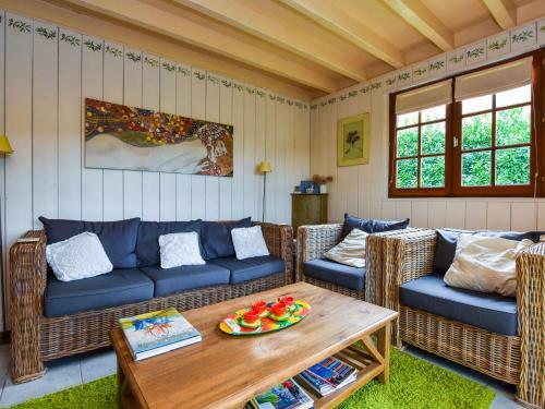 Charming Holiday Home In Miremont With Veranda