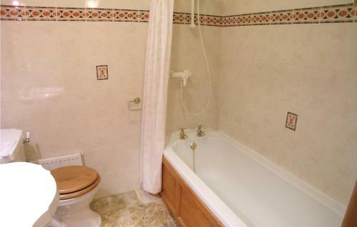 Thirteen-bedroom Holiday Home In St. Medard de Mussidan