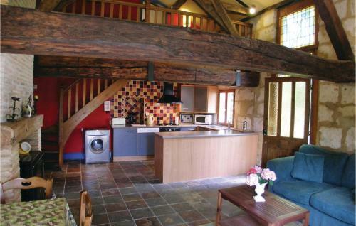 Thirteen-bedroom Holiday Home In St. Medard de Mussidan