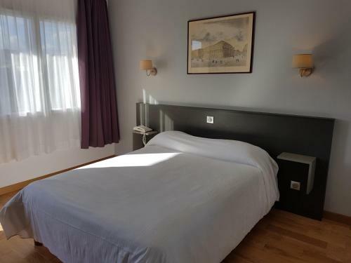 Hotel H�tel Restaurant Les Bruy�res