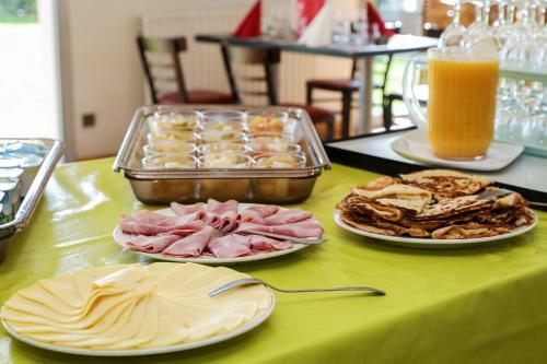 Hotel H�tel Restaurant Les Bruy�res