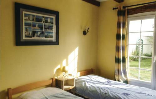 Three-bedroom Holiday Home In St. Michel En L'herm