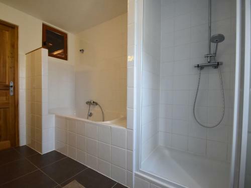 Holiday Home Maison De Vacances - R�milly