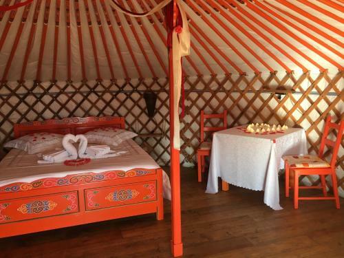 Hostal Les Insolites De Taracopala