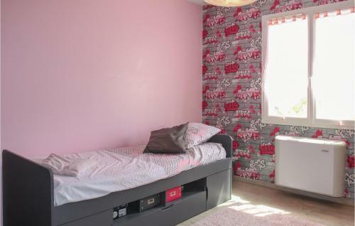 Five-bedroom Holiday Home In Sorgues