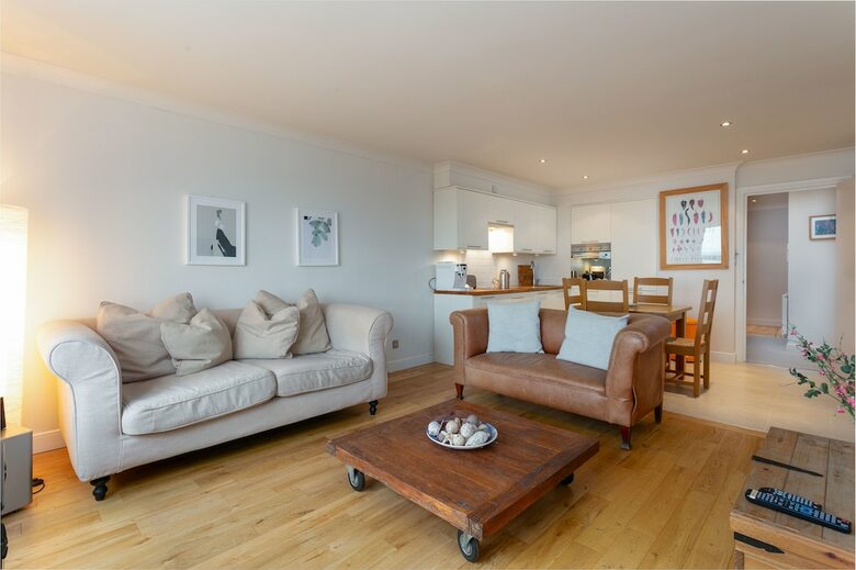 Taylor Retreat - Donnini Apartments