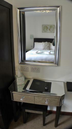 Hostal Bay Lodge