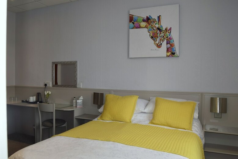 Hostal Avenue Guest House
