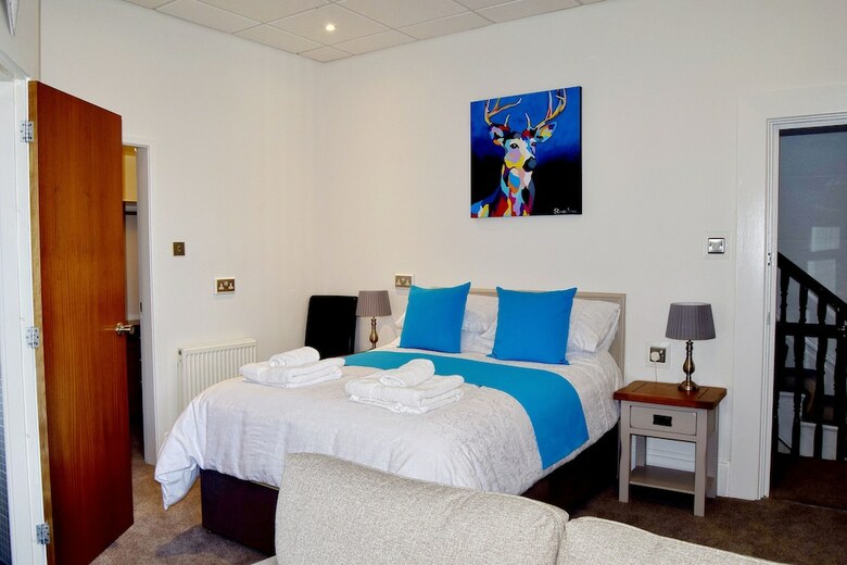Hostal Avenue Guest House