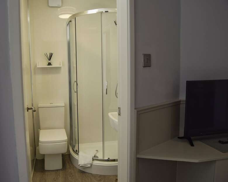 Hostal Avenue Guest House