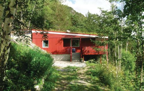 Holiday Home Eidsv�g Sommarfj�str�a