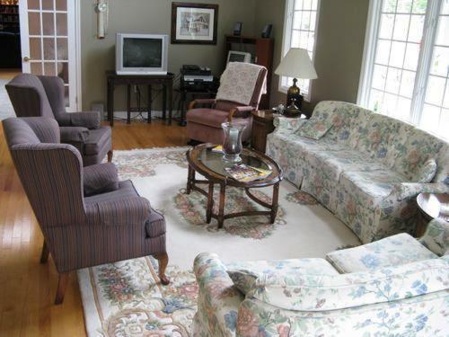 Riverwood Bed & Breakfast