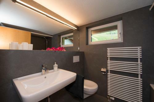 Apartamentos Chasa 107 Guarda