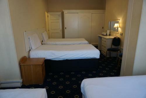 Albany Hotel