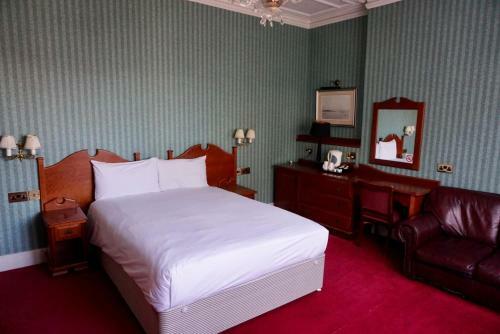 Albany Hotel