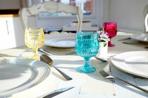 Bright & Stylish 2 Bed 1st Floor Apartment