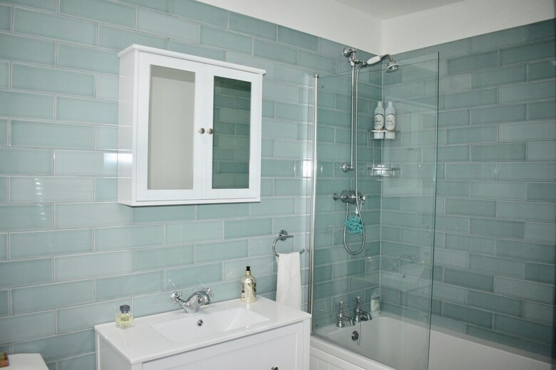 2 Bedroom Brighton Apartment With Sea Views