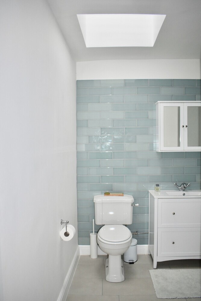 2 Bedroom Brighton Apartment With Sea Views