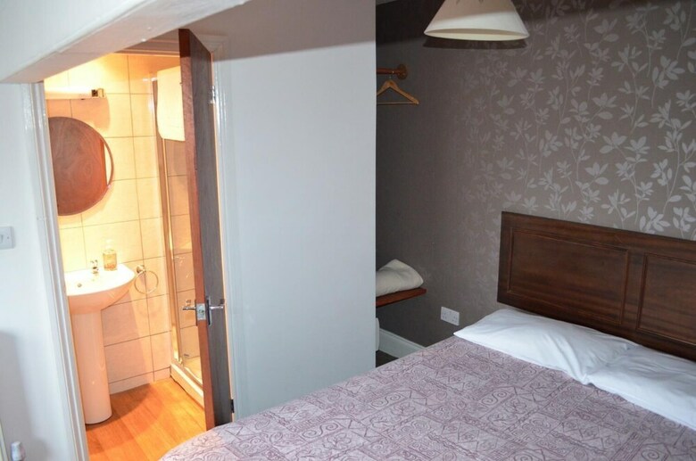 Hostal Glanville Guest House