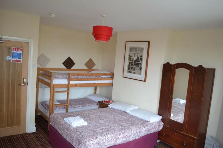 Hostal Glanville Guest House