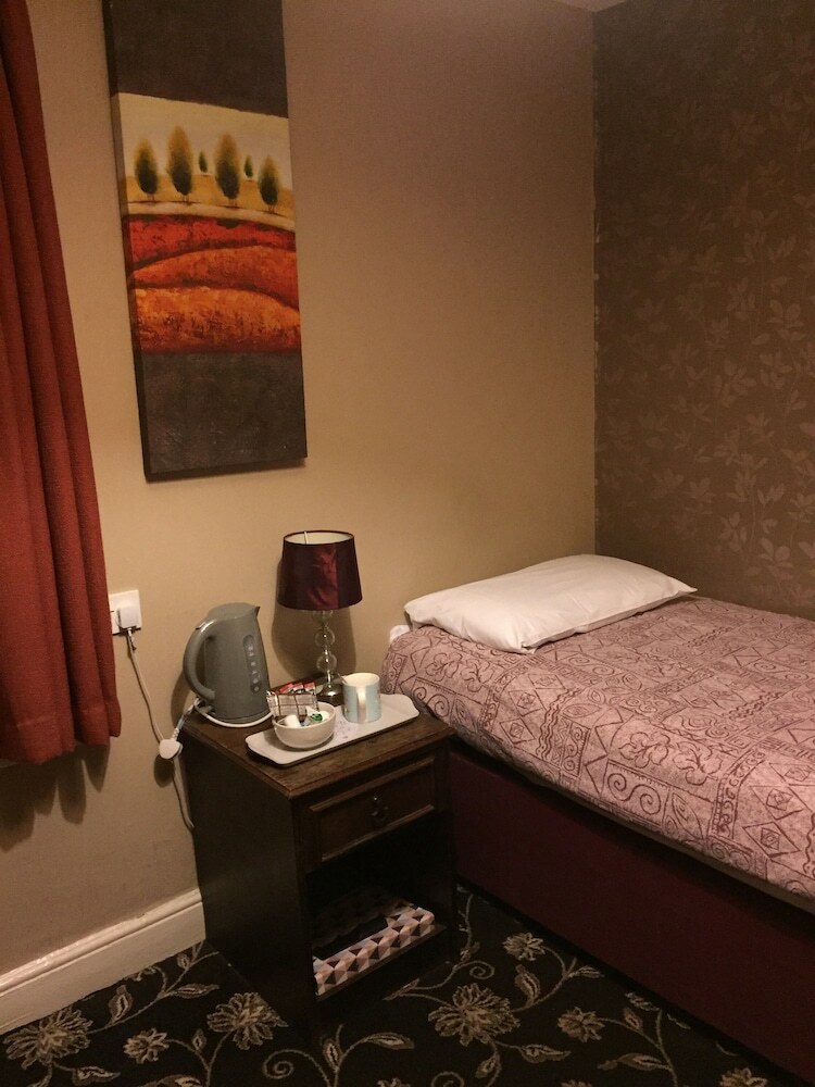 Hostal Glanville Guest House
