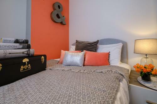 Apartamentos Large Property With Roof Terrace