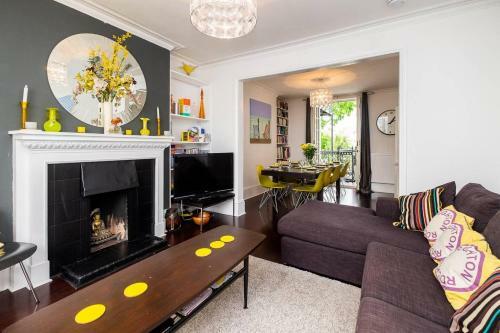 Apartamento Incredible Four Storey Grade II Listed Townhouse