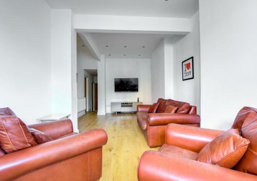 Glan Yr Afon Cardiff Townhouse