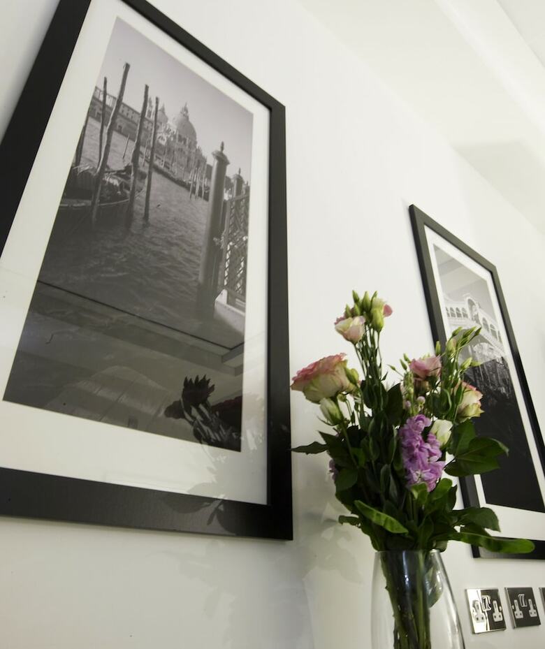 Apartamentos Strozzi Palace Suites By Mansley